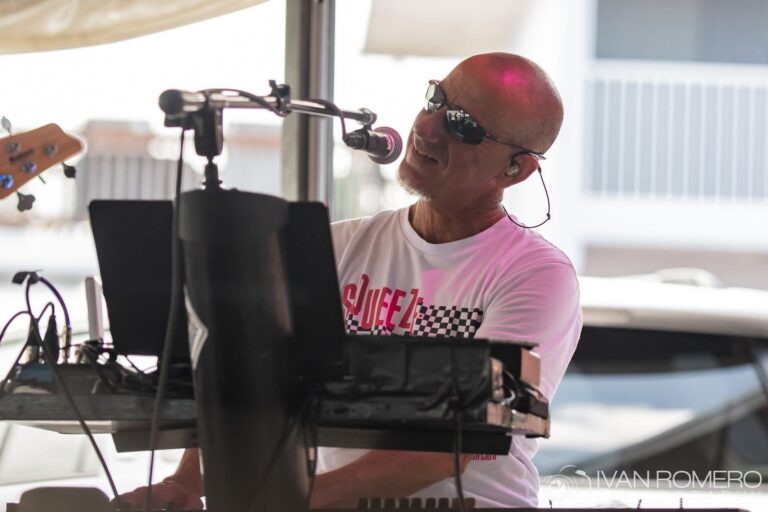 Juanabe - 2025-06-14 - Gilbert's - Rob