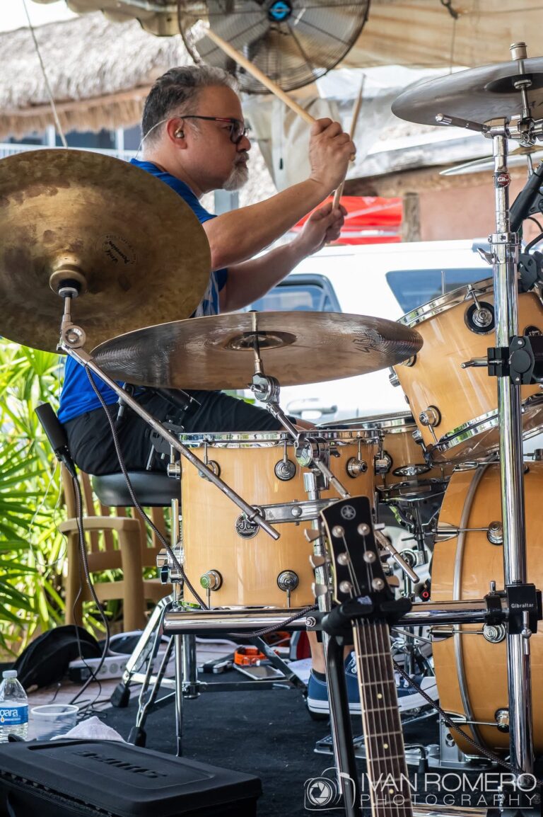 Juanabe - 2025-06-14 - Gilbert's - Felix